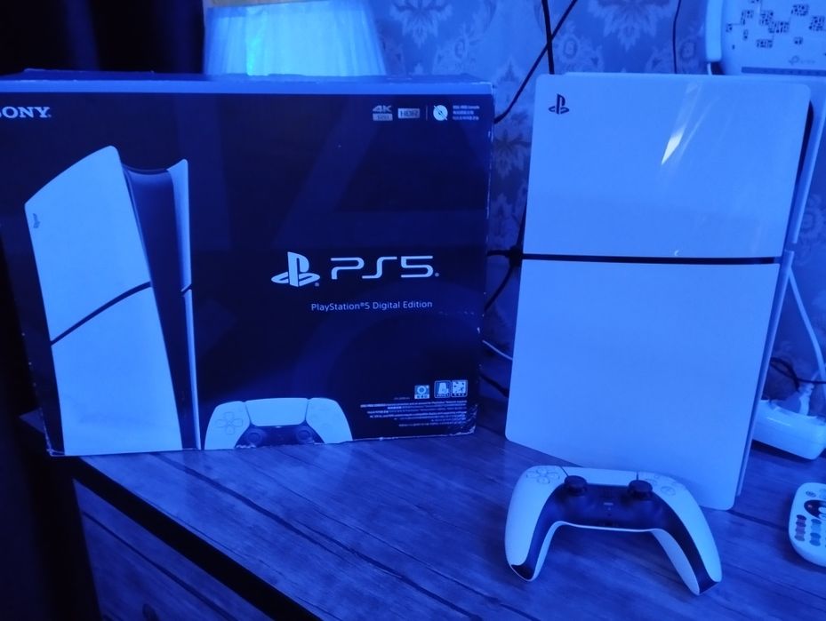 PlayStation 5 Slim Digital Edition 1TB