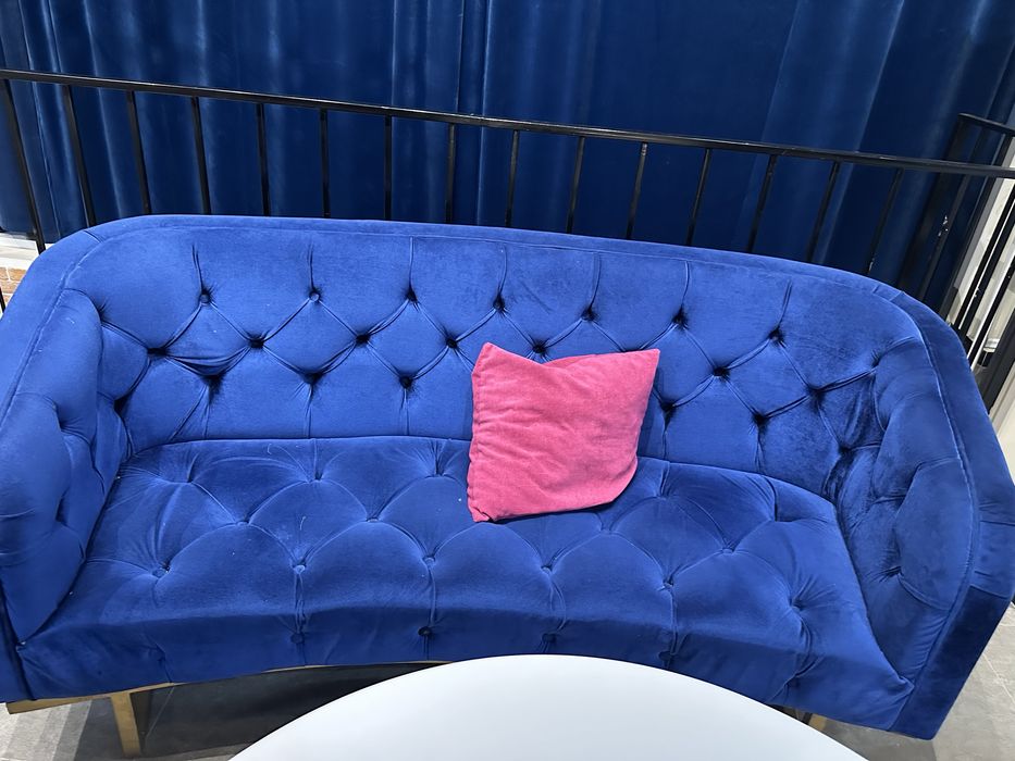 Продам Диван и кресло