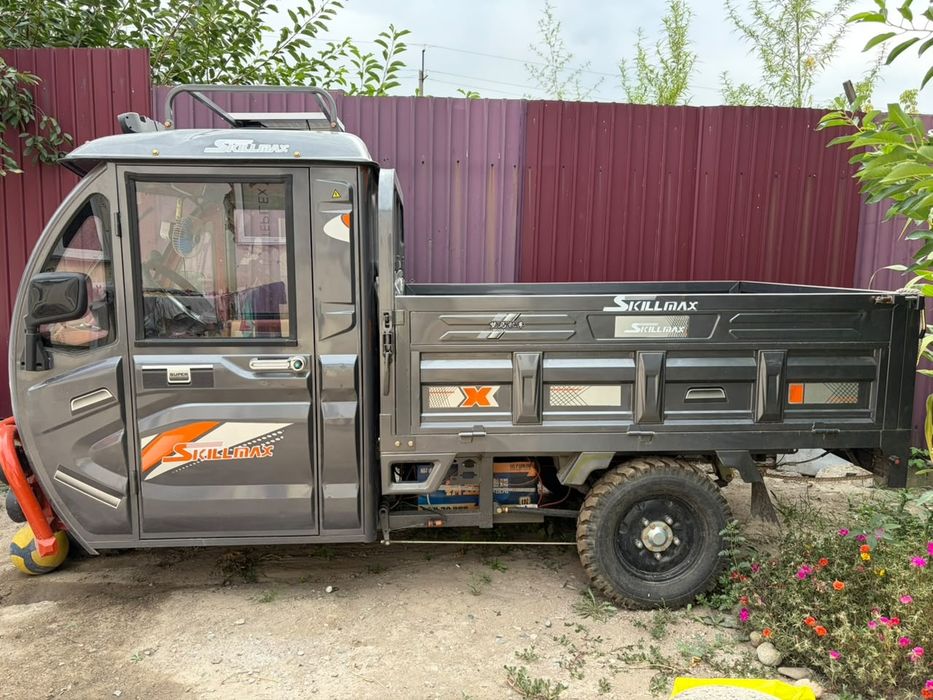 Продам трицикл хорошии новый