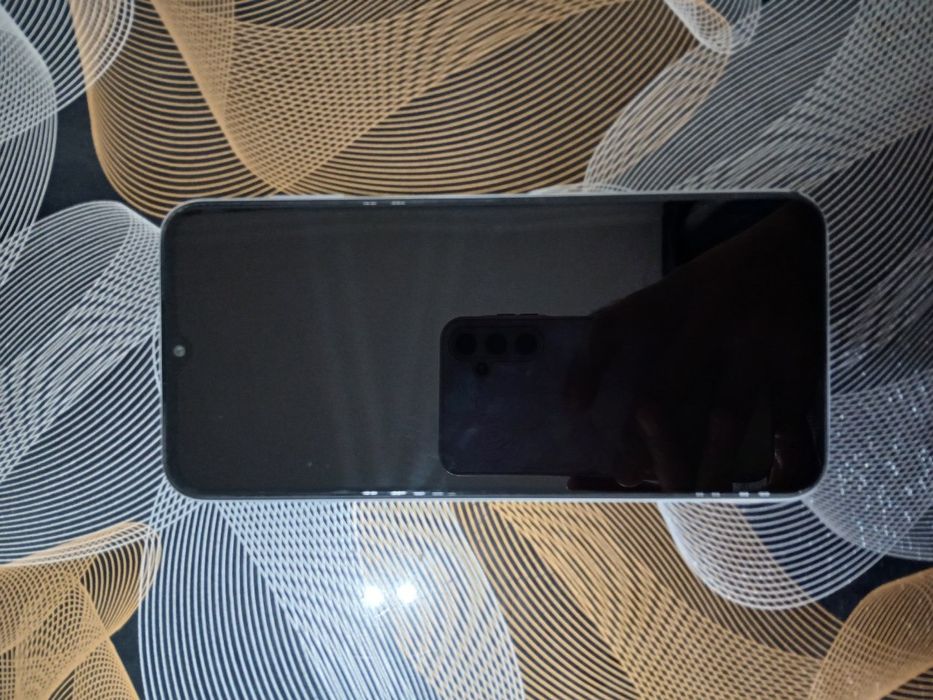Samsung m14 5G xolati yangi