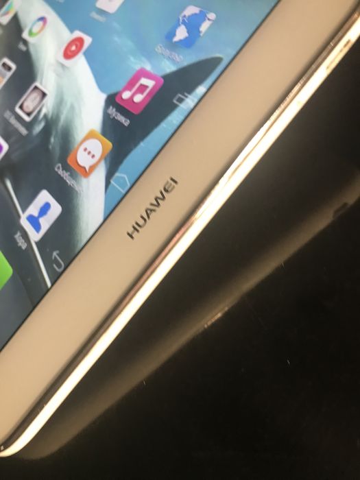 продавам таблет  Huawei MediaPad T1 8.0