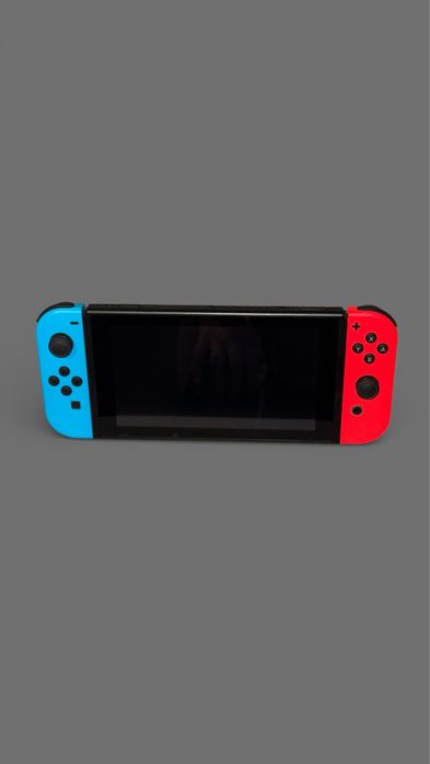 Consola Nintendo Switch (Blue/Red Joy Con)
