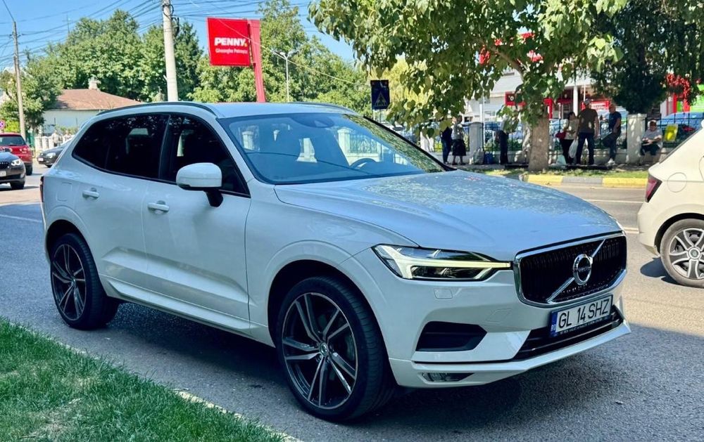 Volvo Xc60 an 2020 Motor 2.0 ca noua 
Propietar, toate actele la zi
M