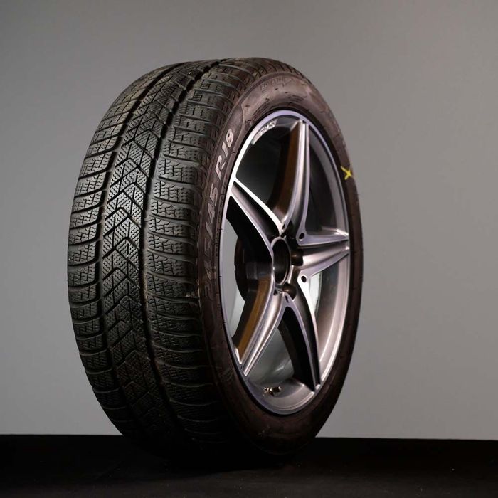 Комплект 4броя Pirelli Sottozero 3 245/45R18 100V DOT2920| Джанти AMG 8Jx18H2 ET43 A 2134011800 | Гуми и джанти