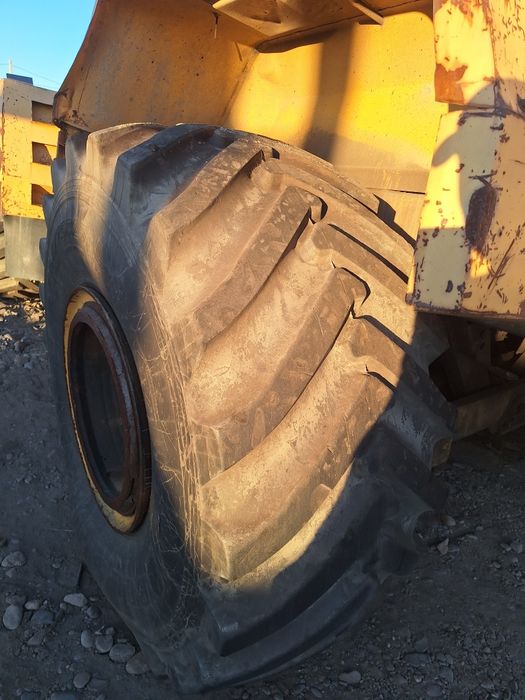 продам шины на к 700 кировец