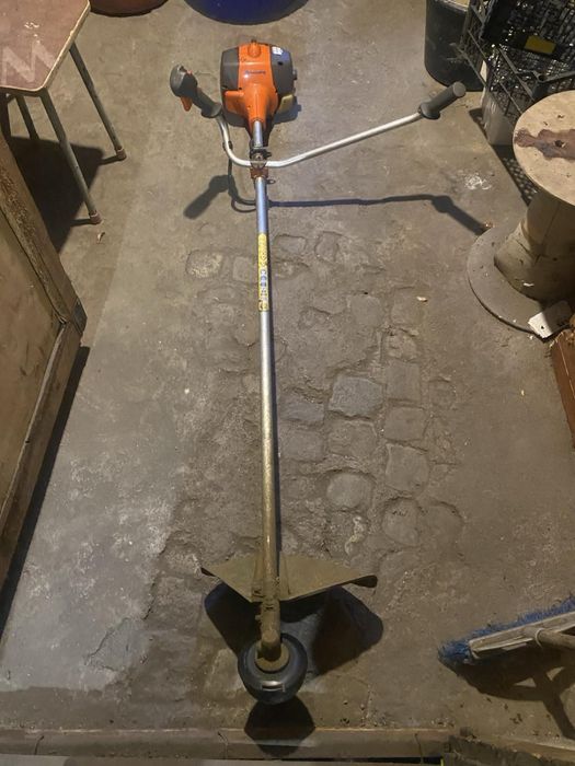 Косачка Хускварна 128R