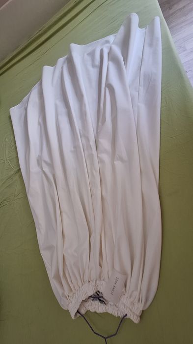 Продаётся тренч в пол