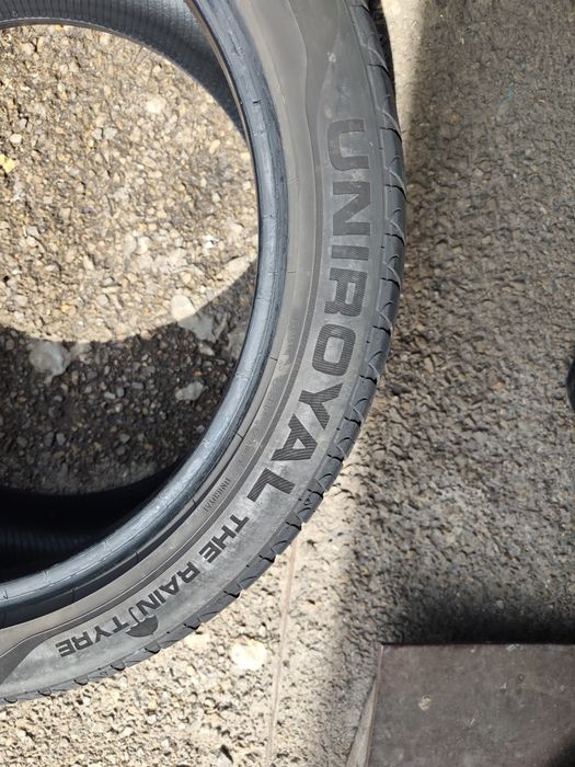 245/40/18" 2бр Uniroyal rain sport 5,dot17г18г,5-6мм
