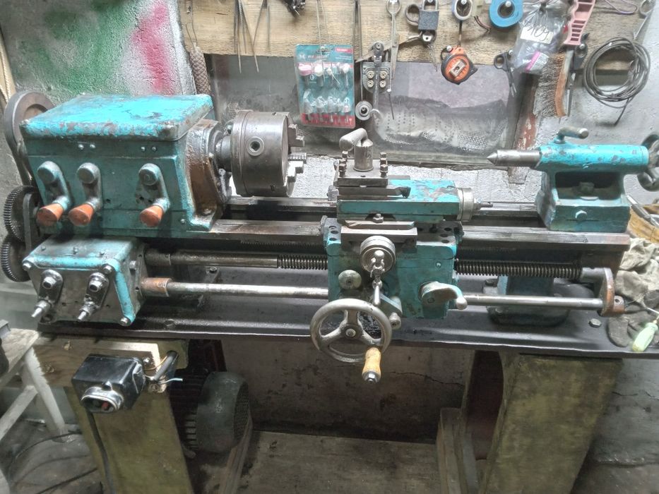 Продам токарный станок