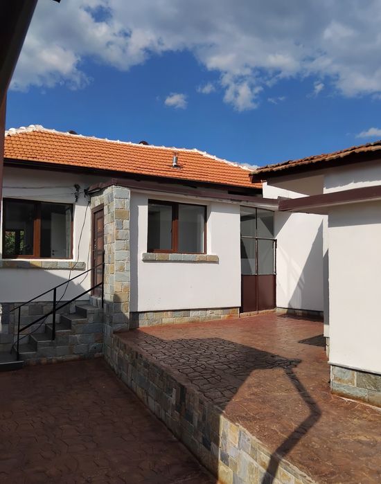 Продава се Къща в с. Сапарево, Област Кюстендил - 100 кв.м за 964 €/кв.м - Снимка #2