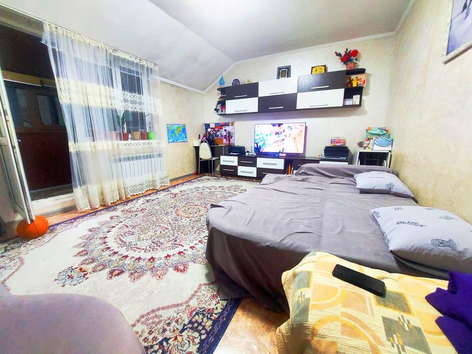 Сдаётся 2х-комнатная в мкр Самал