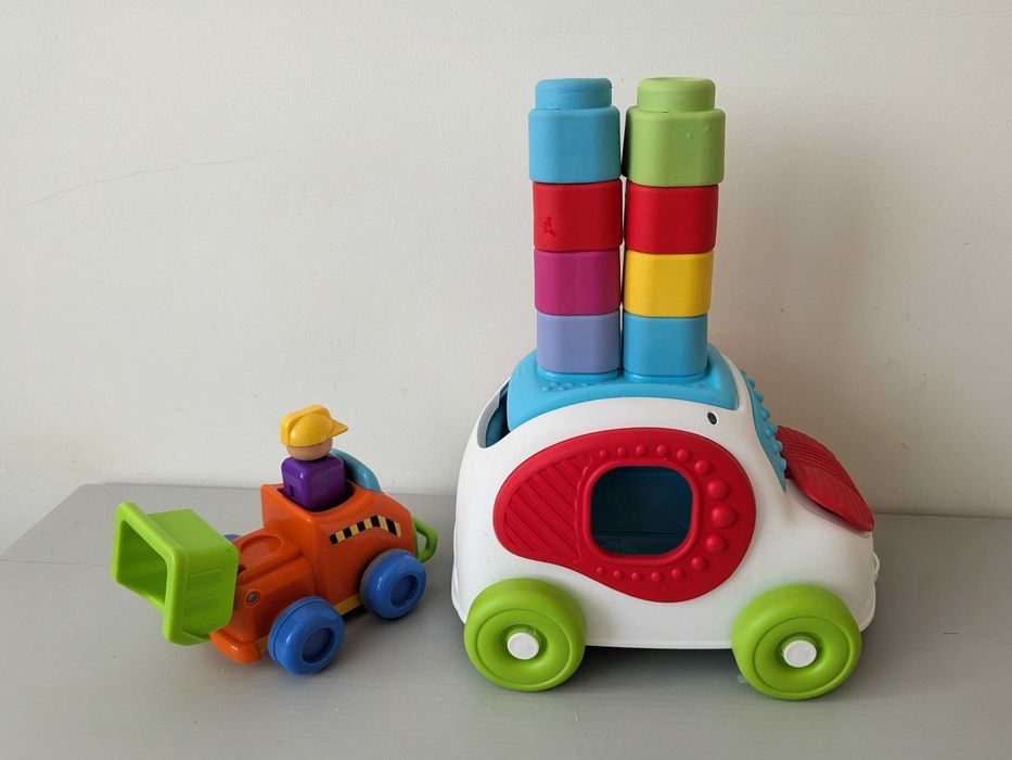 Лот бебешки играчки