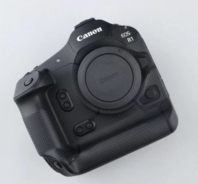 Canon Eos r1  body