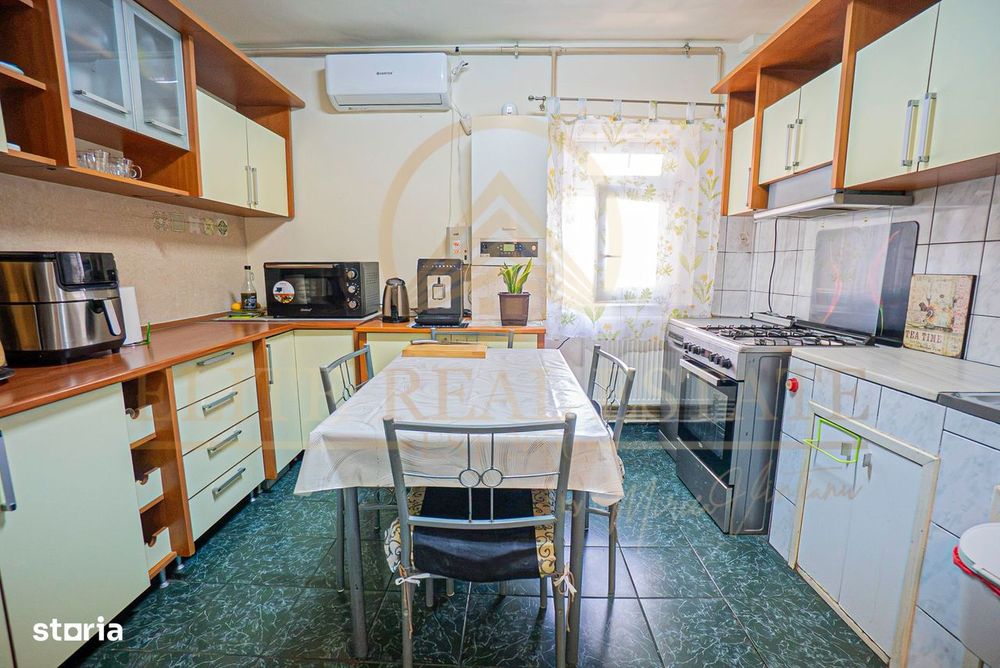 Apartament spațios cu 4 camere | 2 băi | 2 balcoane | Inel 2