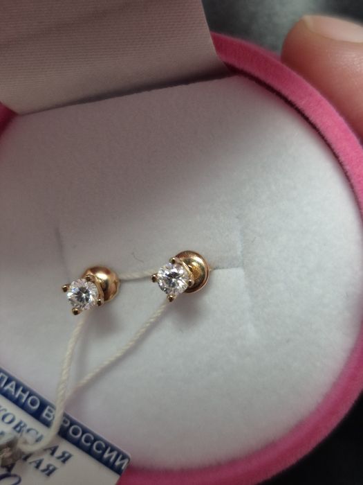 Новые золотые серьги - пусеты