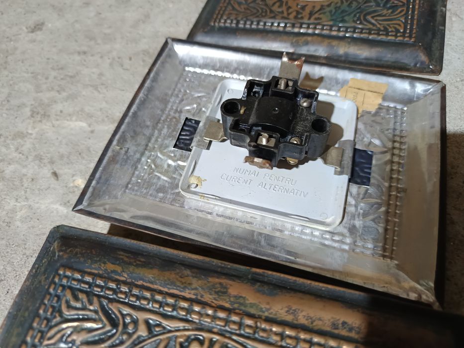 Întrerupătoare vechi perioada comunistă