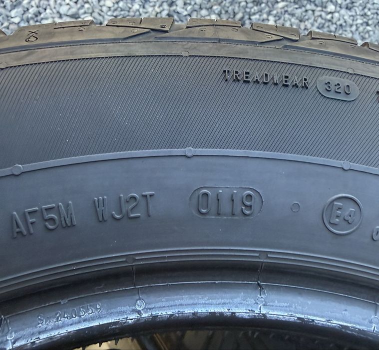 4бр 215/60/16 на 6мм с 19дот