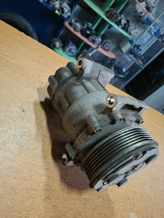Compresor aer condiționat Mini Cooper R55 R56 Countryman 1.4 1.6 Benzina  2009-2015