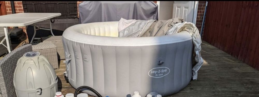 надуваемо джакузи