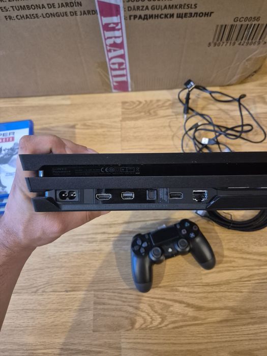 Playstation 4 Pro 1TB, 15 jocuri, un controller, GTA5  RDR2 RDR1 GTA Trilogy