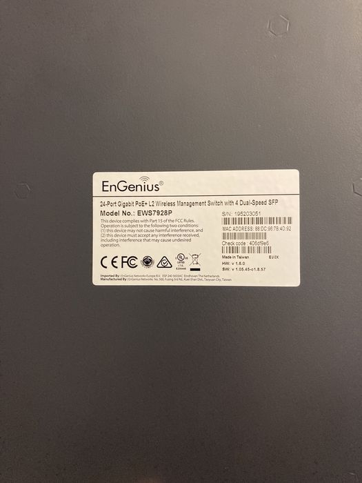 Switch ENGENIUS EWS7928P 24-Port Managed Gigabit POE