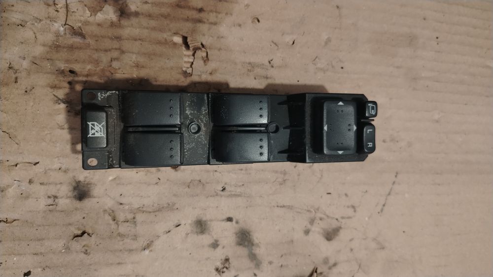 Управление ( бутони ) ел стъкла, огледала Мазда ЦХ7 / Mazda CX-7