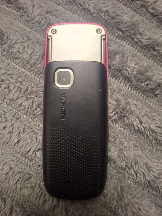 Кнопочный телефон слайдер Нокиа