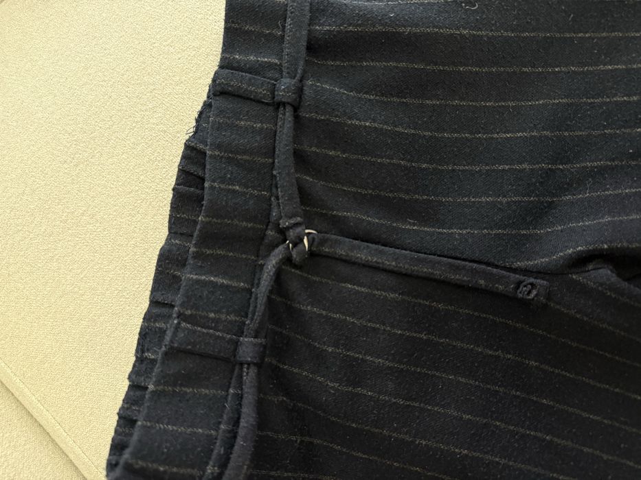 Продам брюки школьные фирма Zara