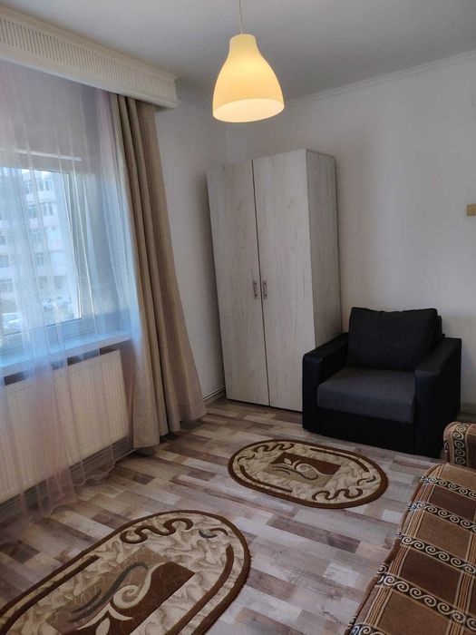 garsoniera de închiriat în Mioveni