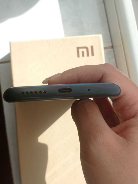 MOTOROLA one macro (XT2016-1)