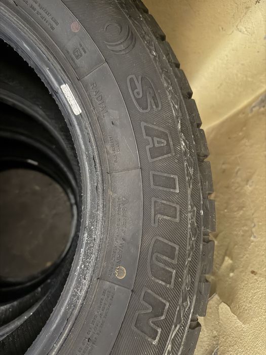 Продам резину на 18