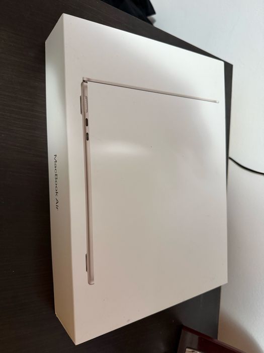 Macbook Air 13” M3,8/512,nou,Sigilat