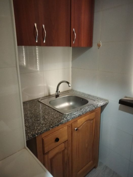 Сдается 1 переделанная в 2х комнатная ,Партсъезд