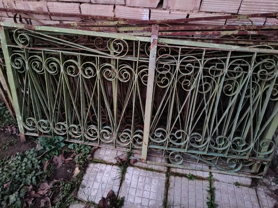 Масивна Ограда с Орнаменти 15м.