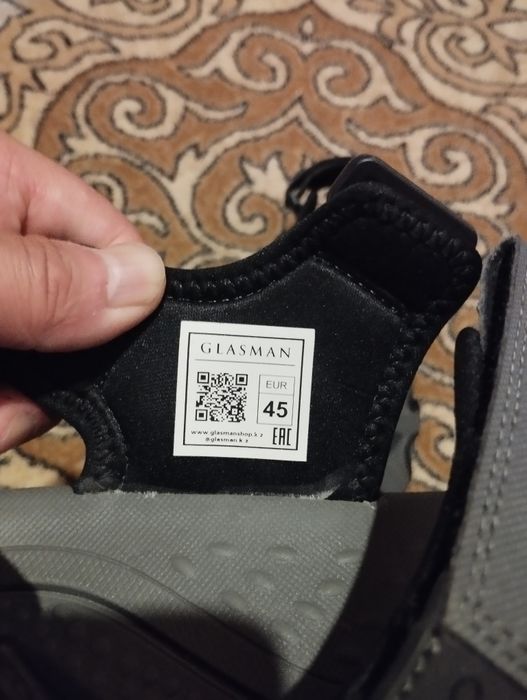 Мужские сандали продам