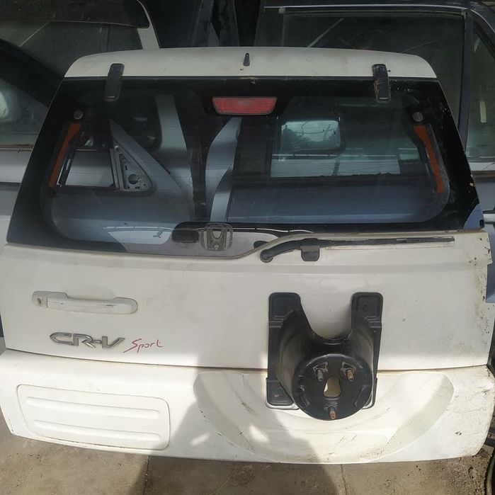 Крышка багажника Honda CR-V