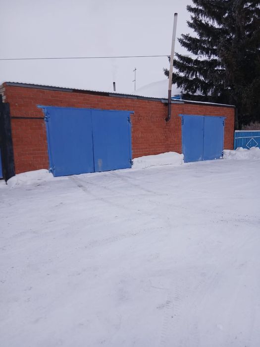 Продам дом в селе Петерфельд.