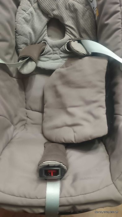 Scoica Maxi Cosi Pebble cu Isofix Family Fix