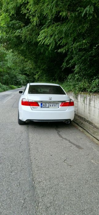 Honda Accord 2014 benzină, 8.750 € — imagine 3