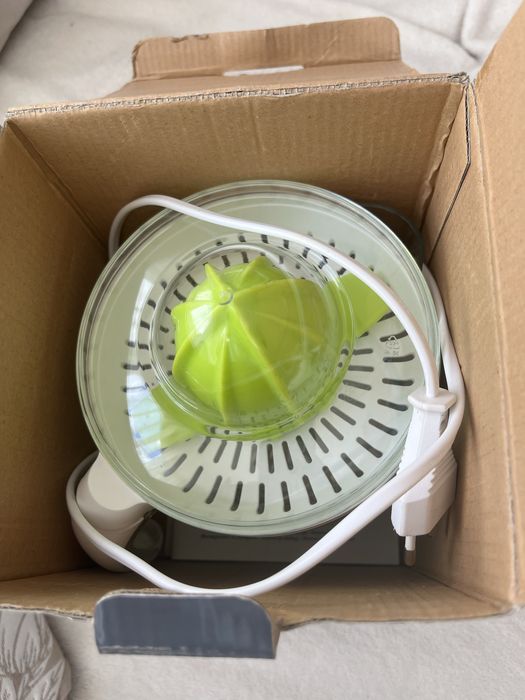 Сокоизтисквачка / преса за цитруси, фрешове