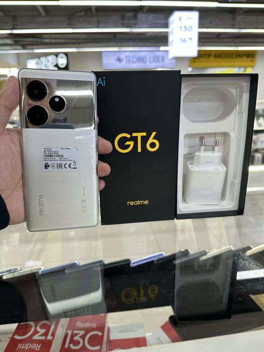 Realme GT 6 памТьь16/512