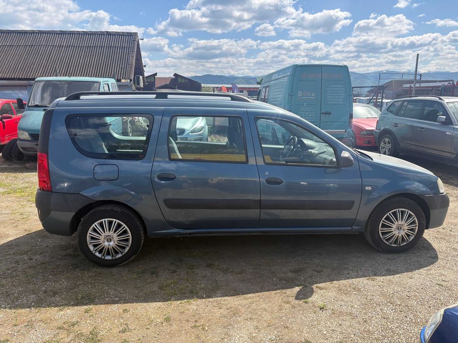 Dacia Logan MCV .7 locuri . 1,6 mpi