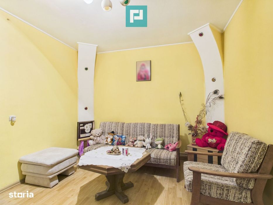 Casă cu 3 camere și teren de 700 mp în Cermei