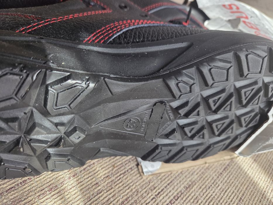 Работни Обувки 44 номер