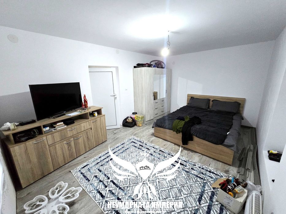 Двуетажна вила/къща 102РЗП с 882кв. двор село Долнослав, обл.Пловдив