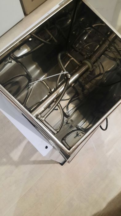 Продам тестомес новый