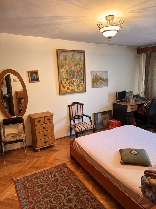 Apartament cu 2 camere, central