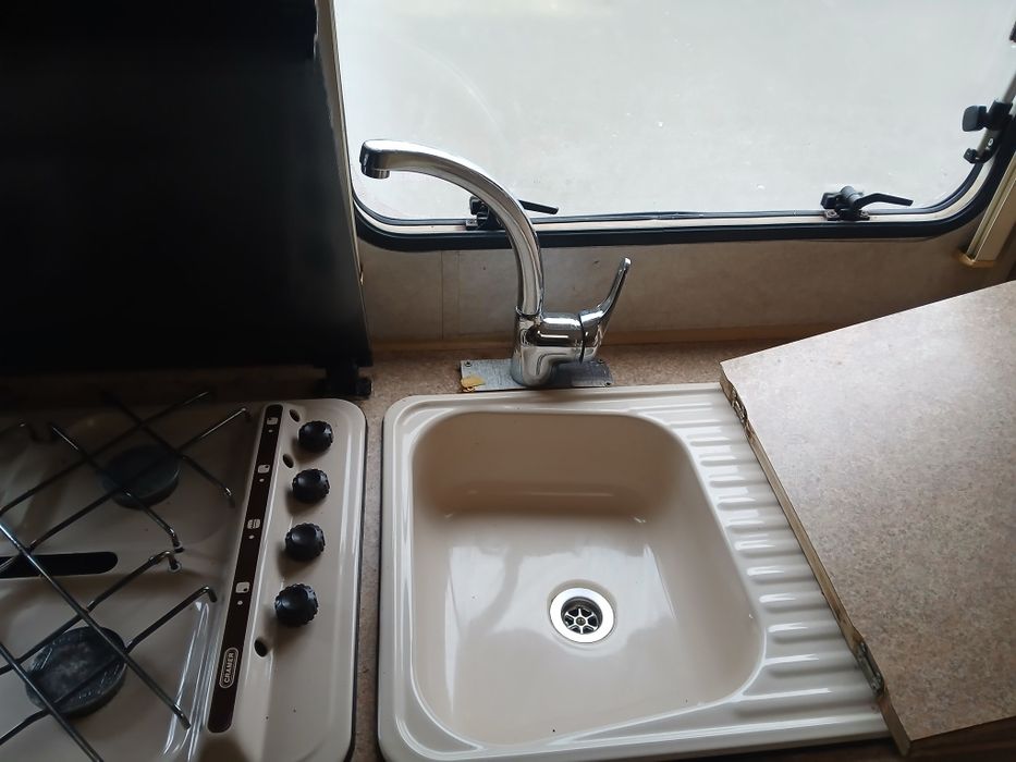 Продавам караван