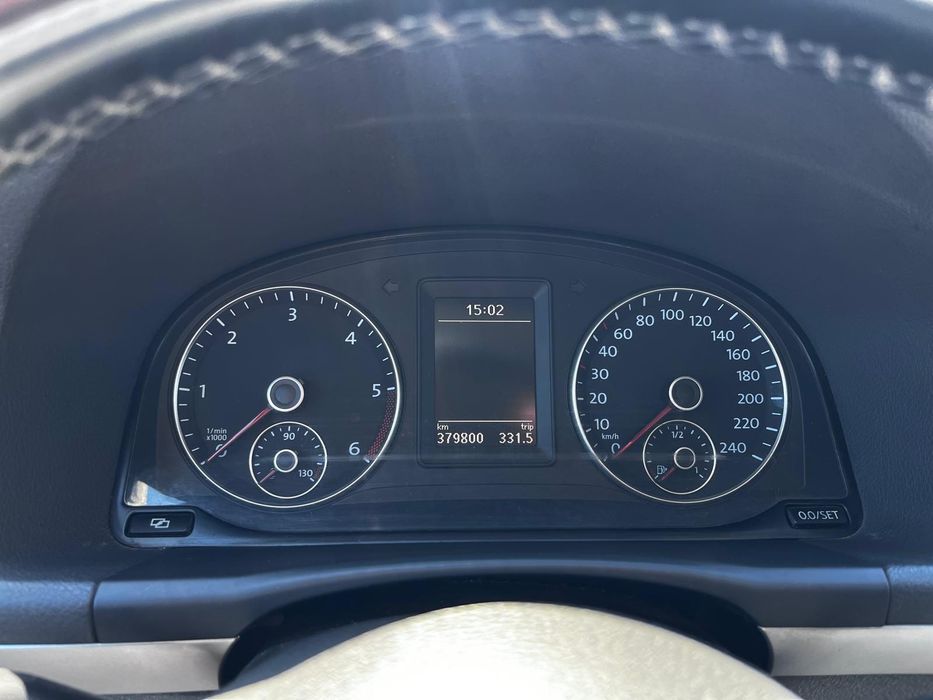 VOLKSWAGEN Touran 2011 — imagine 5