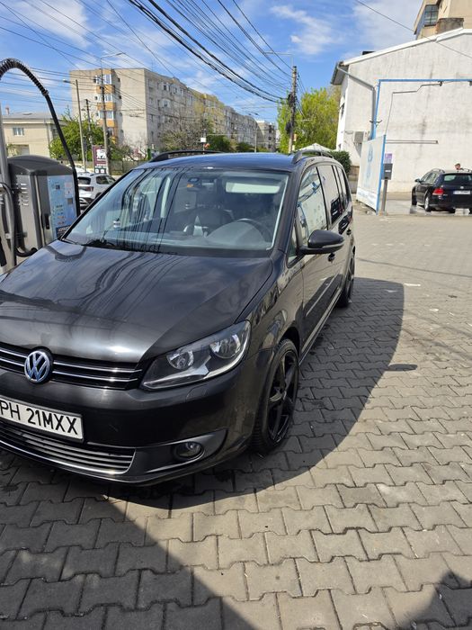 Volkswagen Touran 2.0 diesel automat 2014, 7 locuri